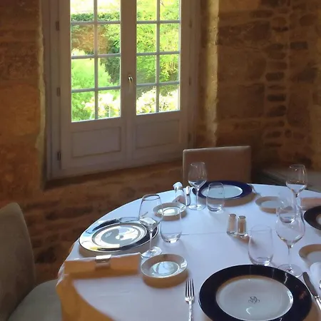 Le Moulin De La Beune Otel 3*