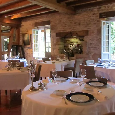 Logis Le Moulin De La Beune Szálloda