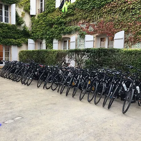 Le Moulin De La Beune Otel 3*