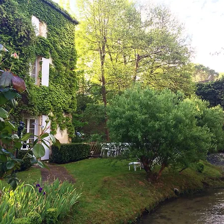 Le Moulin De La Beune Otel