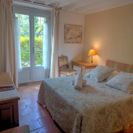 Logis Le Moulin De La Beune فندق 3*